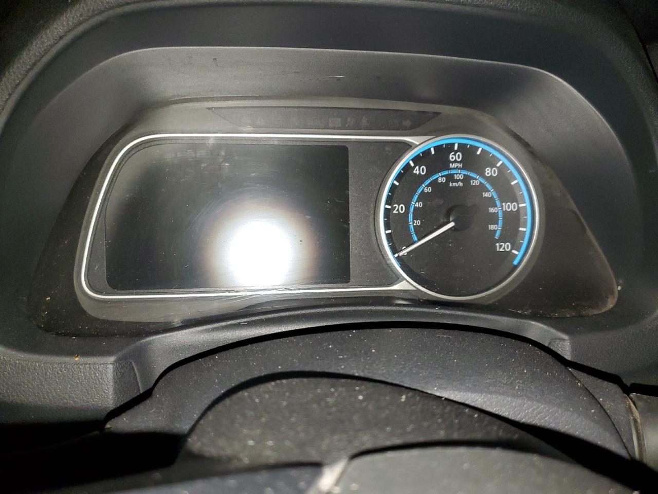 2022 NISSAN LEAF