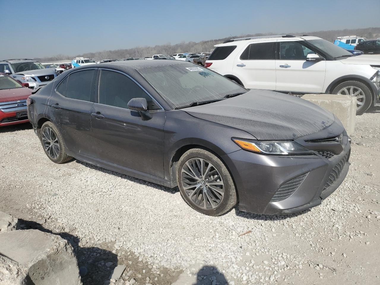2018 TOYOTA CAMRY