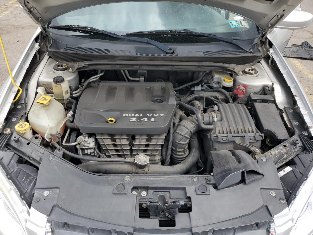 2012 CHRYSLER 200
