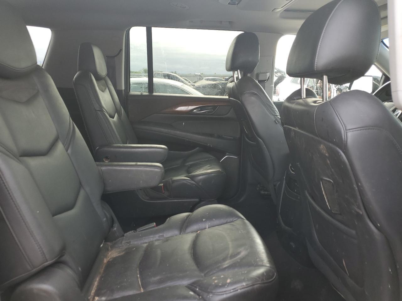 2017 CADILLAC ESCALADE