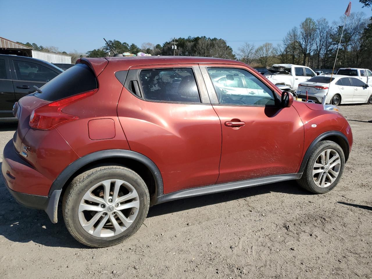 2012 NISSAN Juke