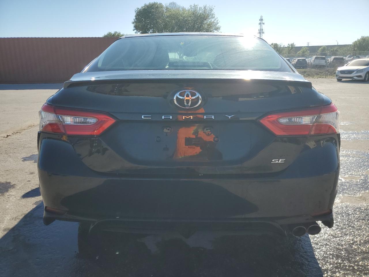 2018 TOYOTA CAMRY