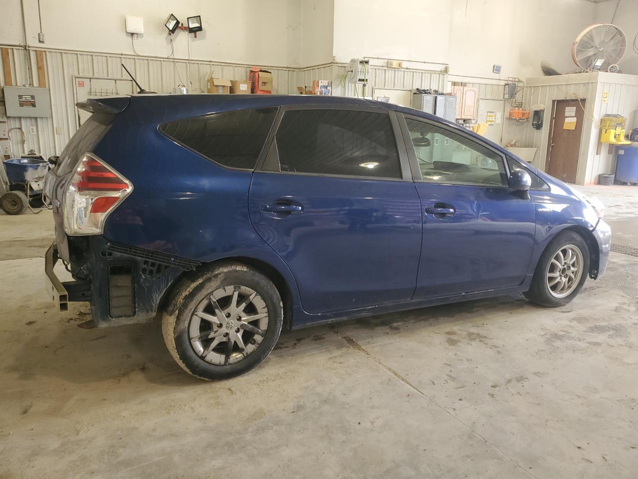 2016 TOYOTA PRIUS V