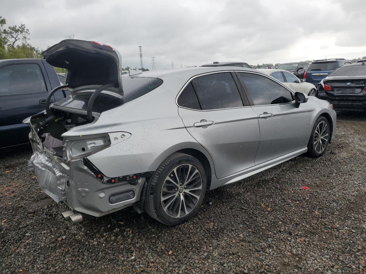 2020 TOYOTA CAMRY