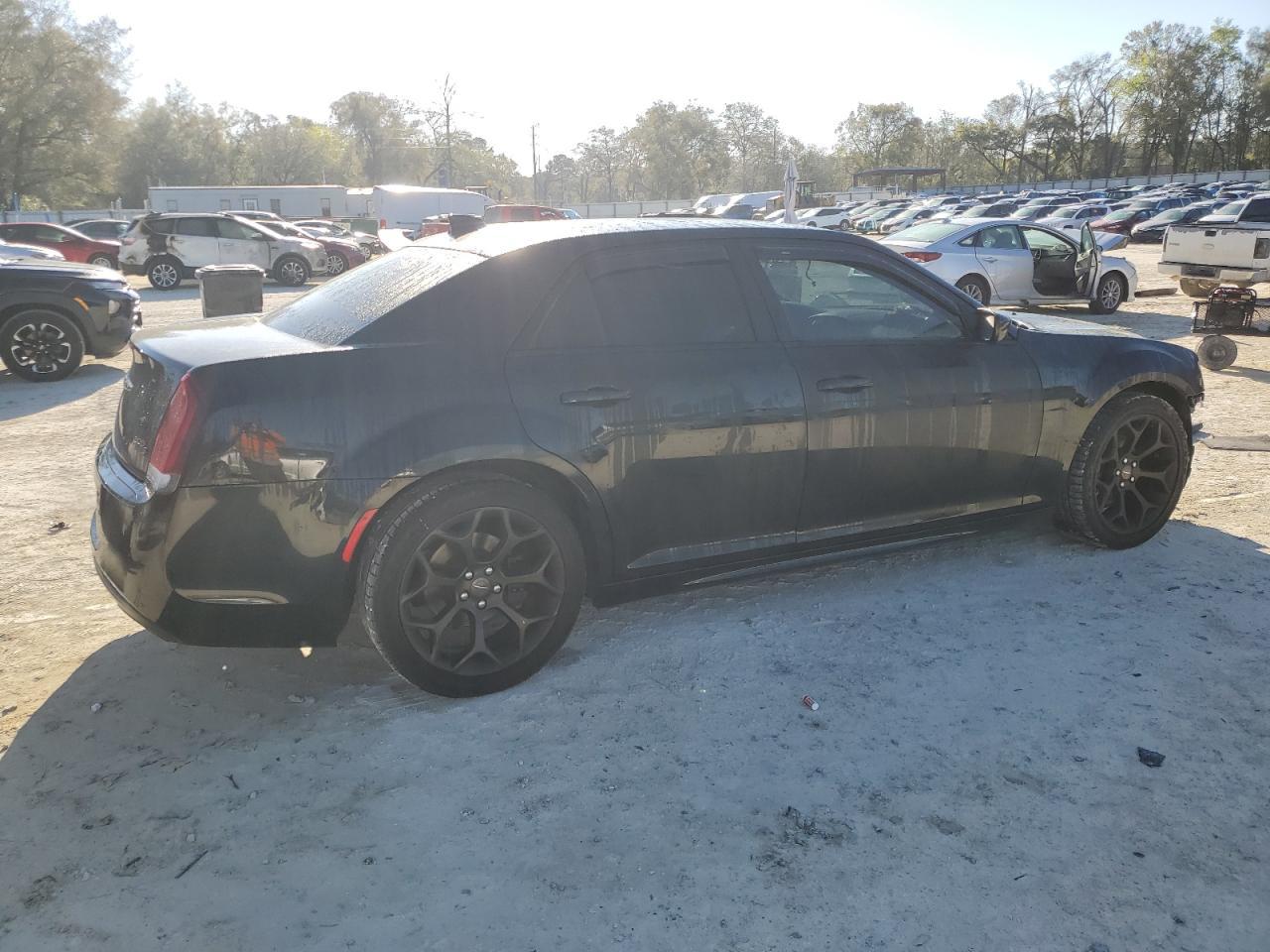 2016 CHRYSLER 300