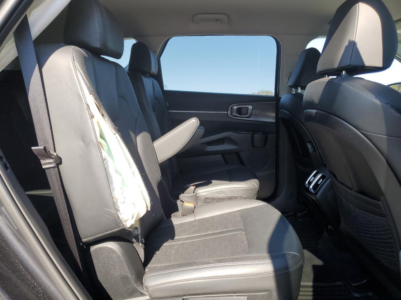 2024 KIA SORENTO
