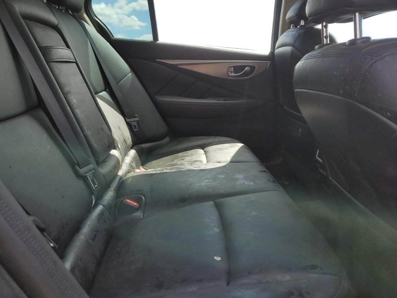 2014 INFINITI Q50