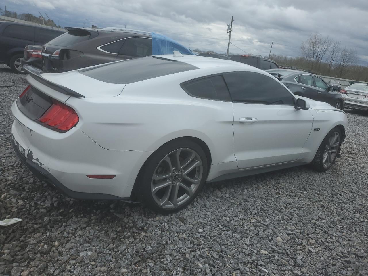2022 FORD MUSTANG