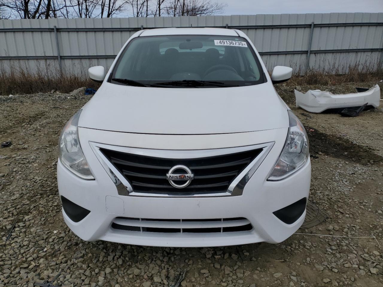 2017 NISSAN VERSA