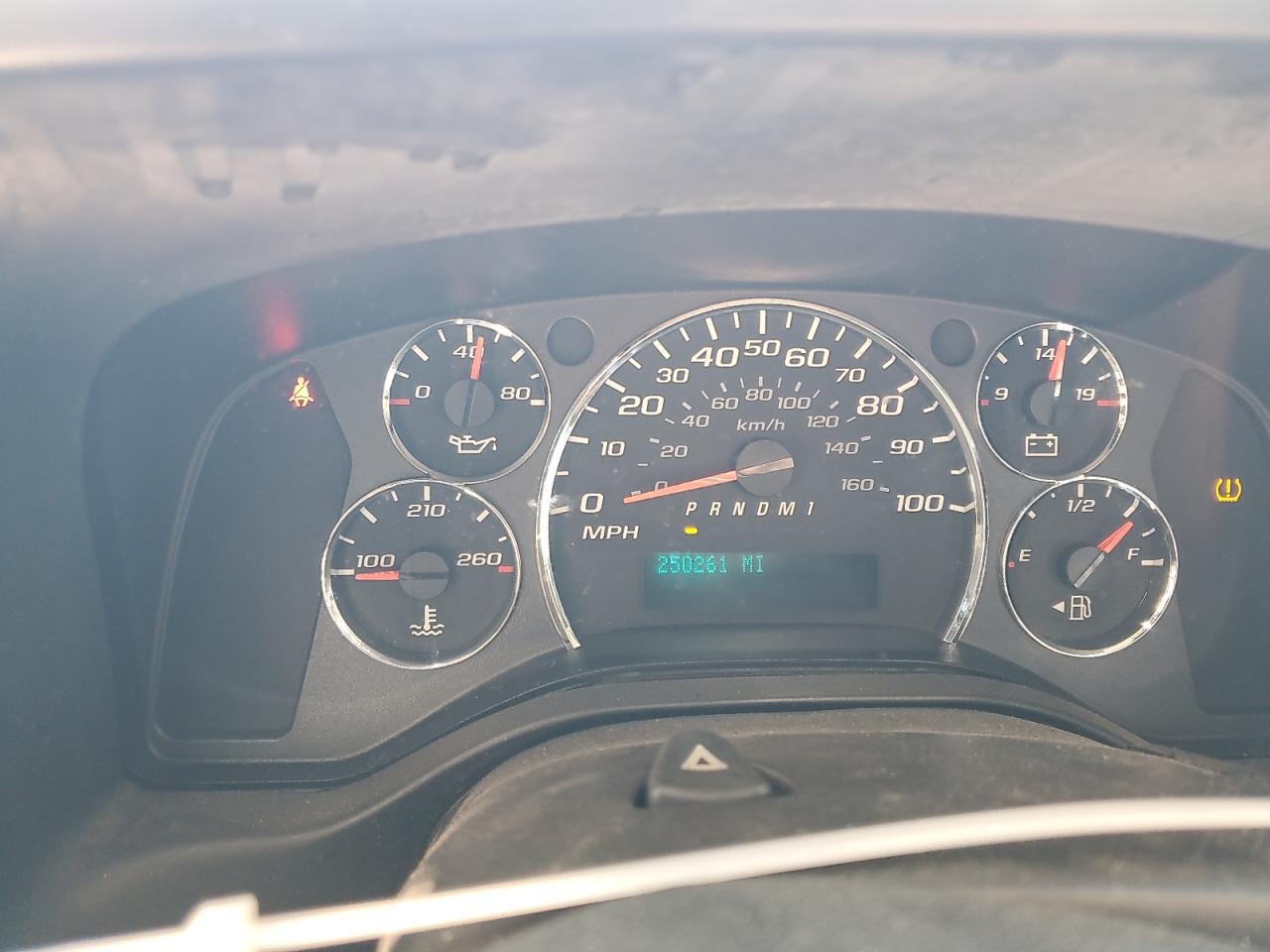 2011 CHEVROLET EXPRESS 2500
