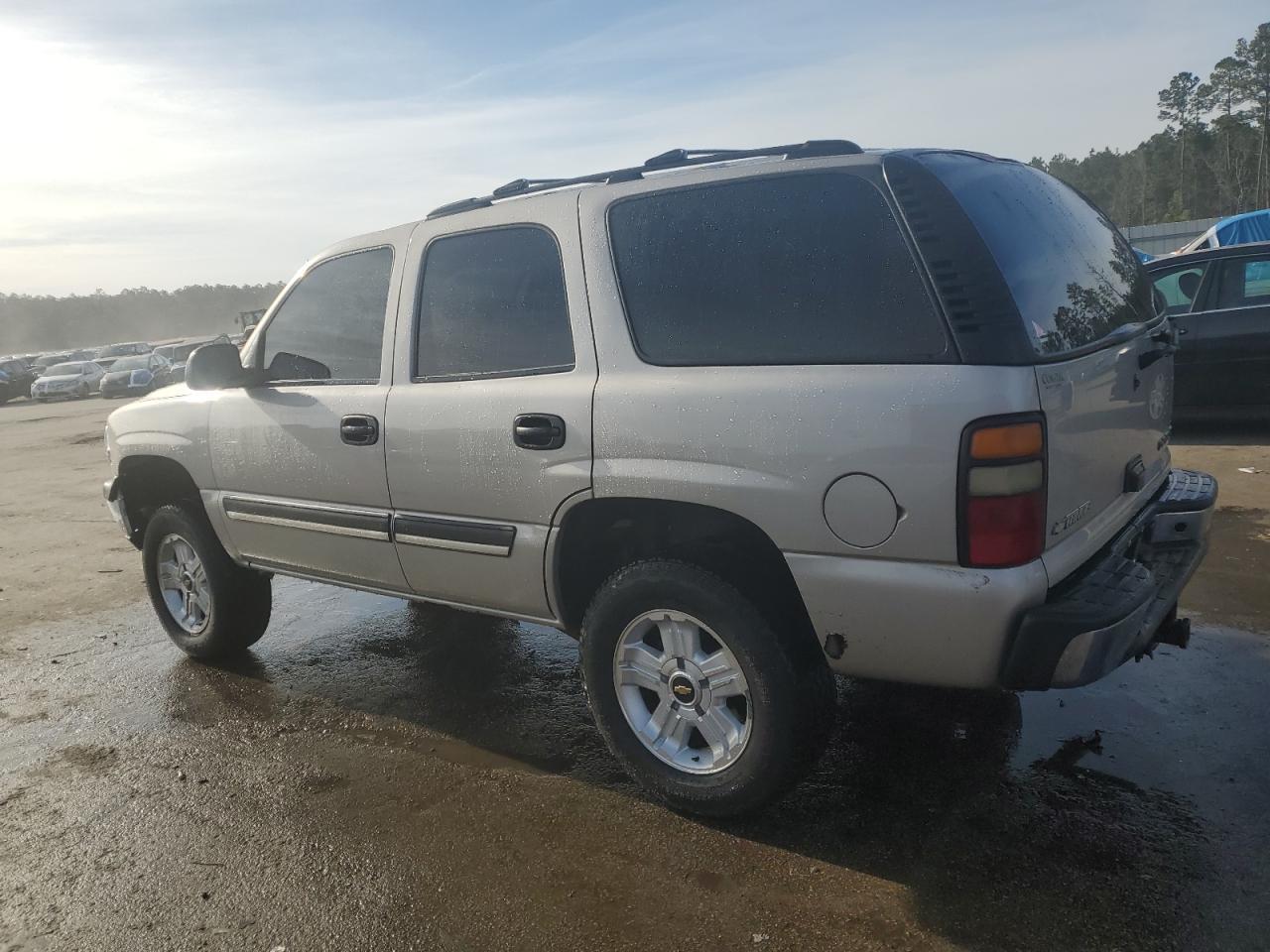2004 CHEVROLET Tahoe