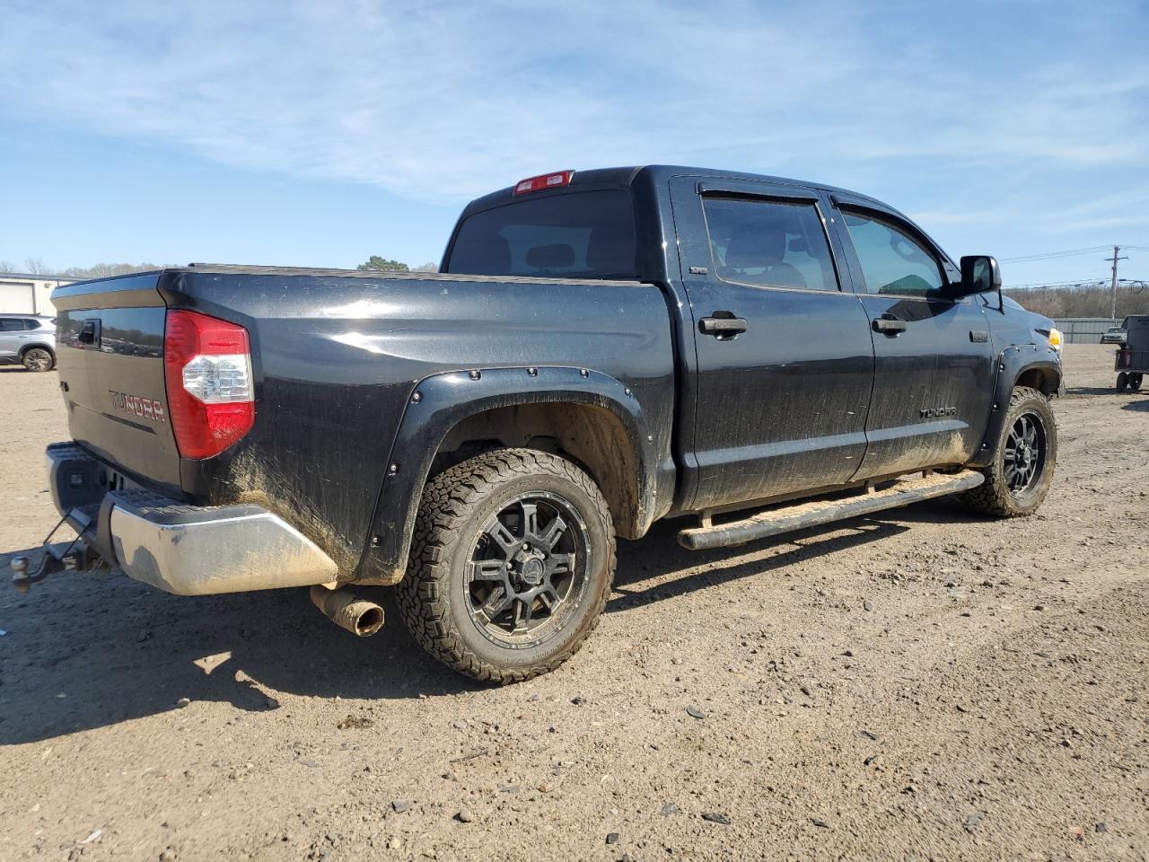 2016 TOYOTA TUNDRA