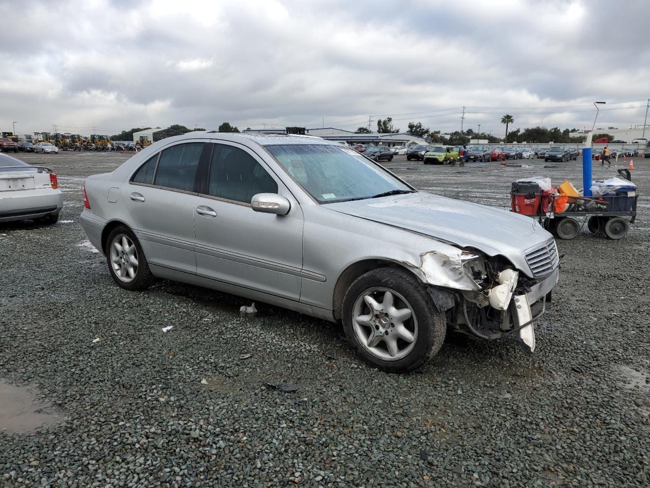 2002 MERCEDES-BENZ C-CLASS