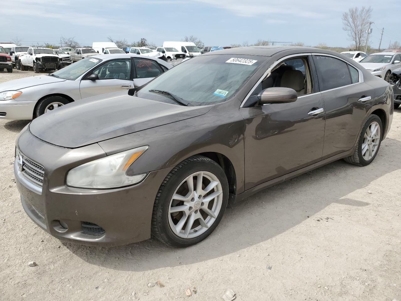 2014 NISSAN Maxima