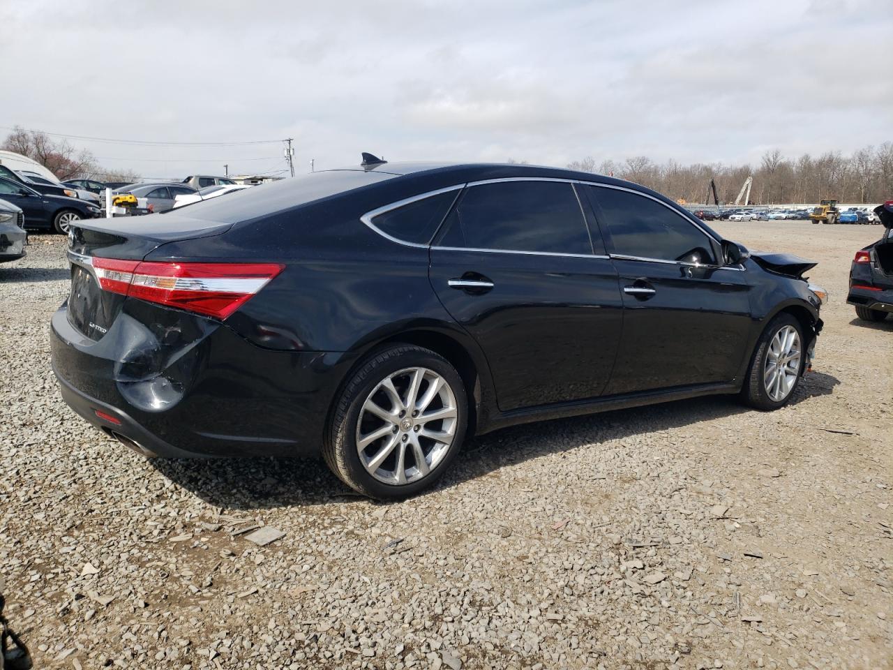 2013 TOYOTA Avalon