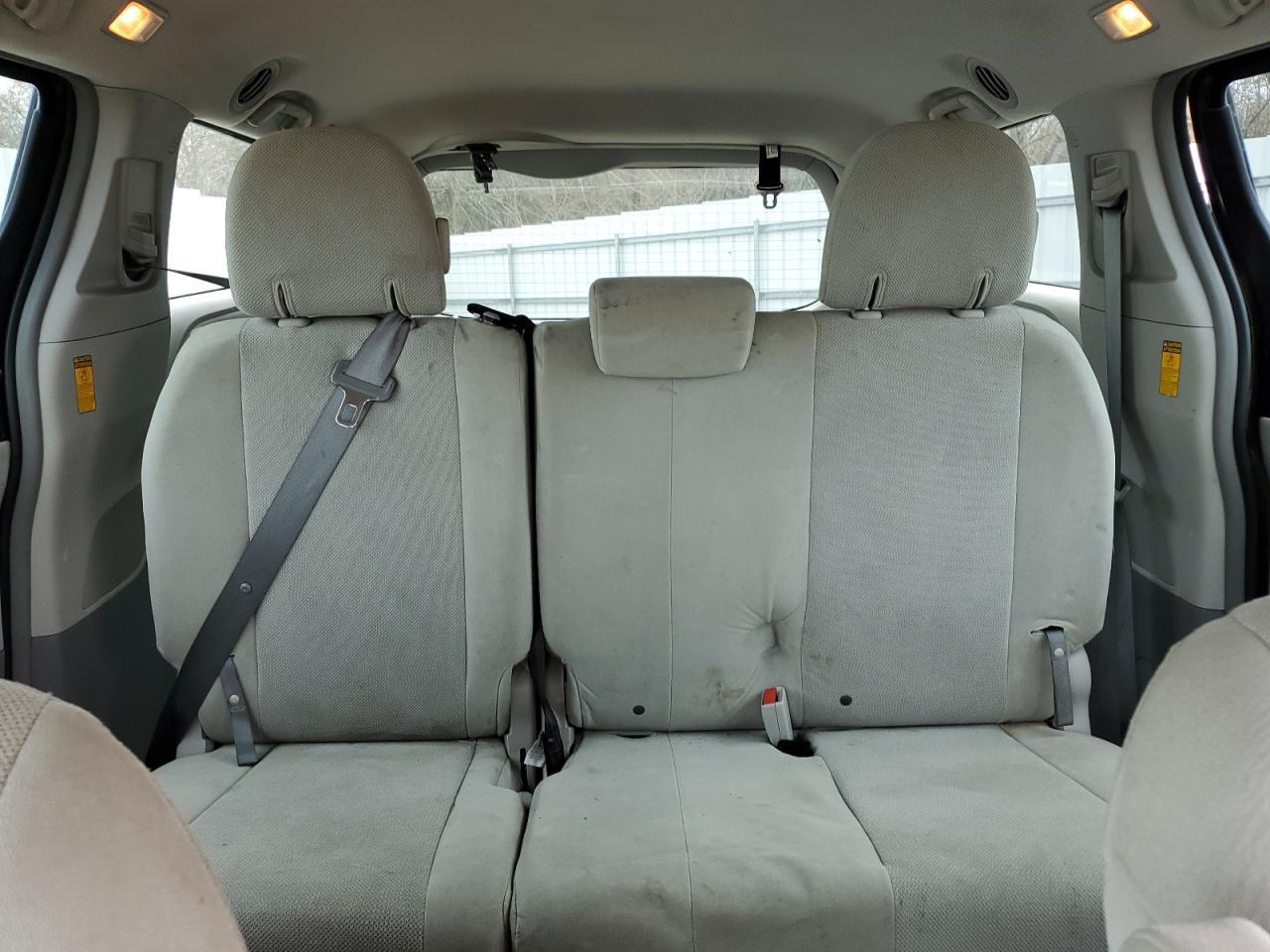 2014 TOYOTA SIENNA