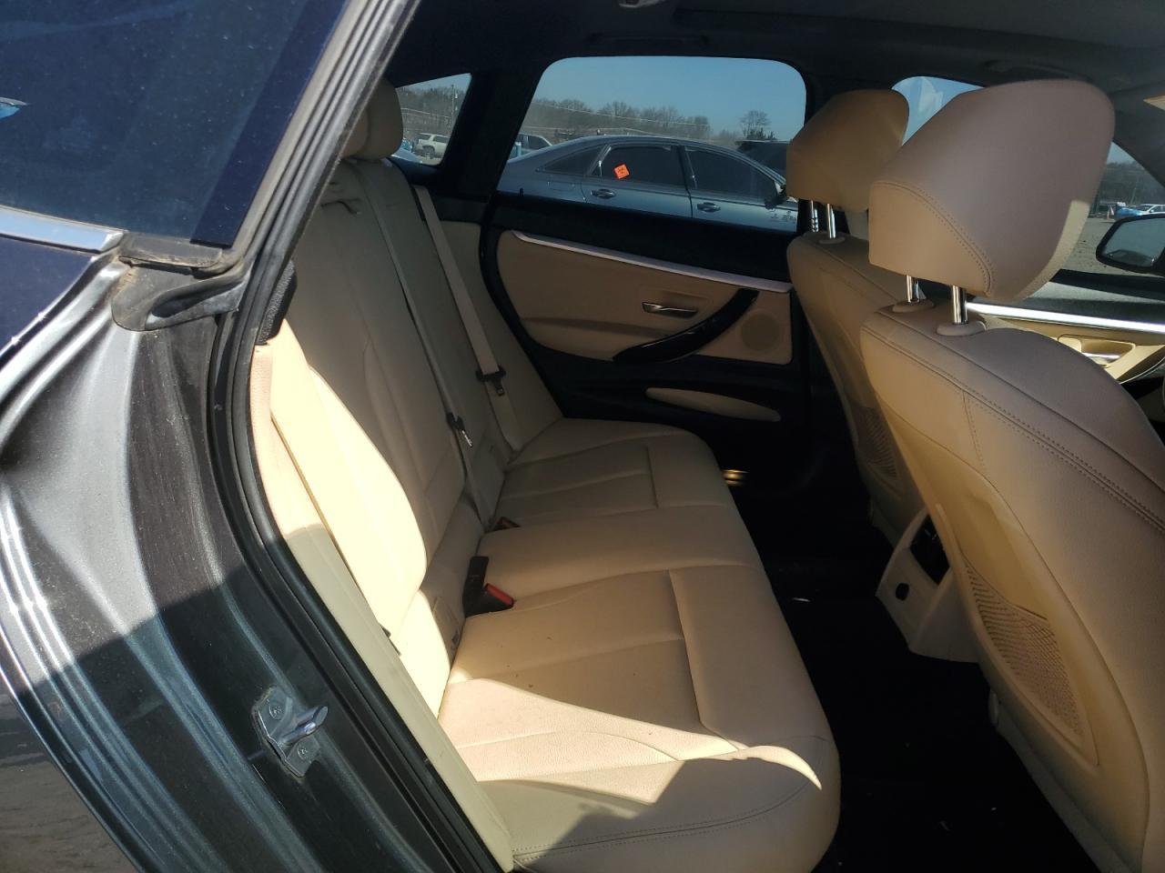 2018 BMW 3 SERIES