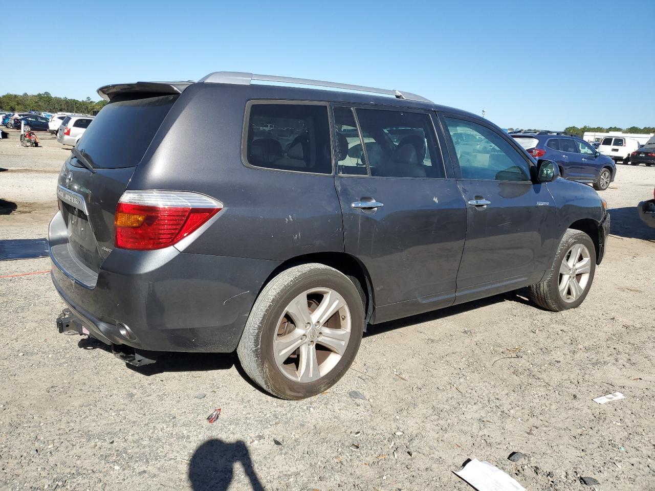 2010 TOYOTA HIGHLANDER