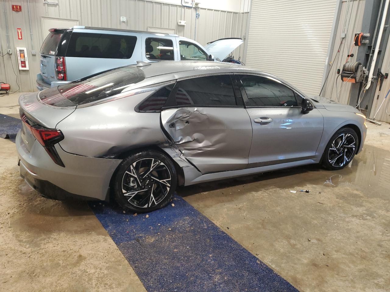 2025 KIA K5