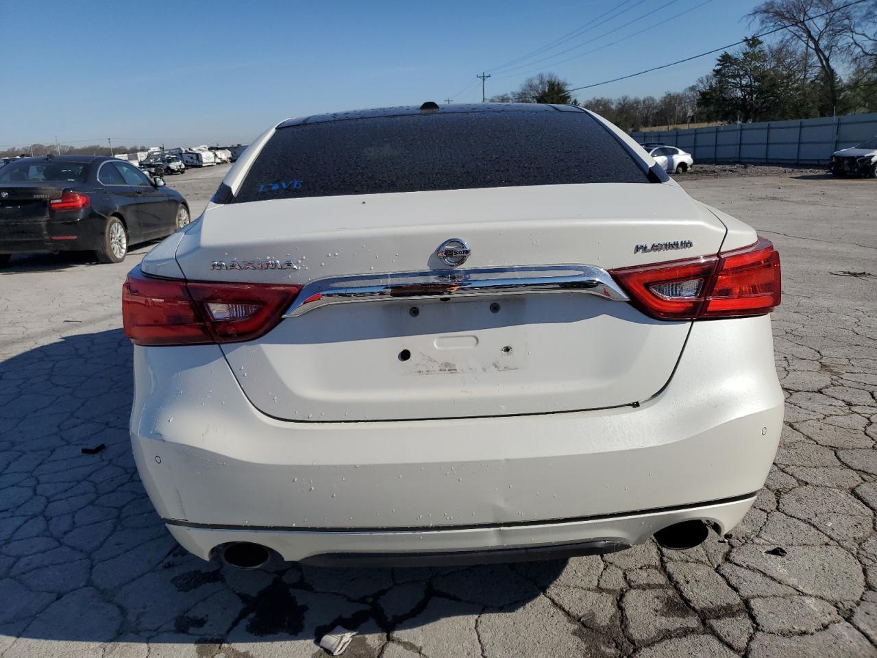 2017 NISSAN Maxima