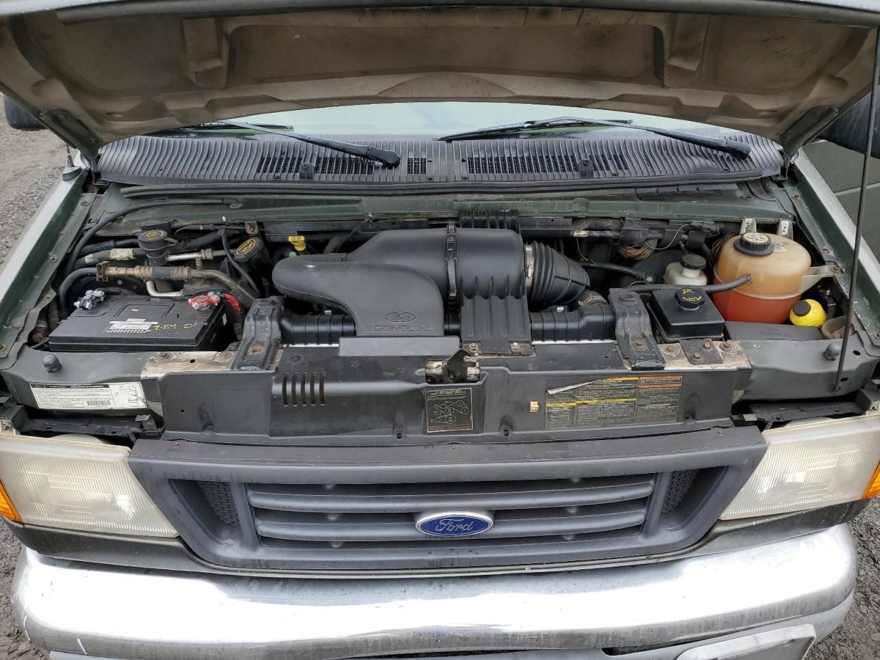 2002 FORD ECONOLINE