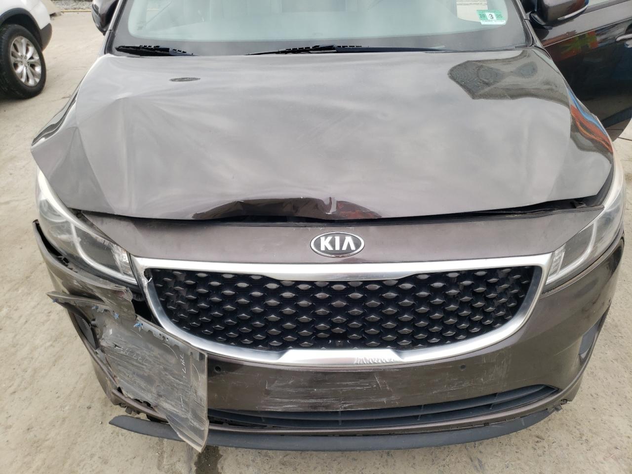 2016 KIA SEDONA