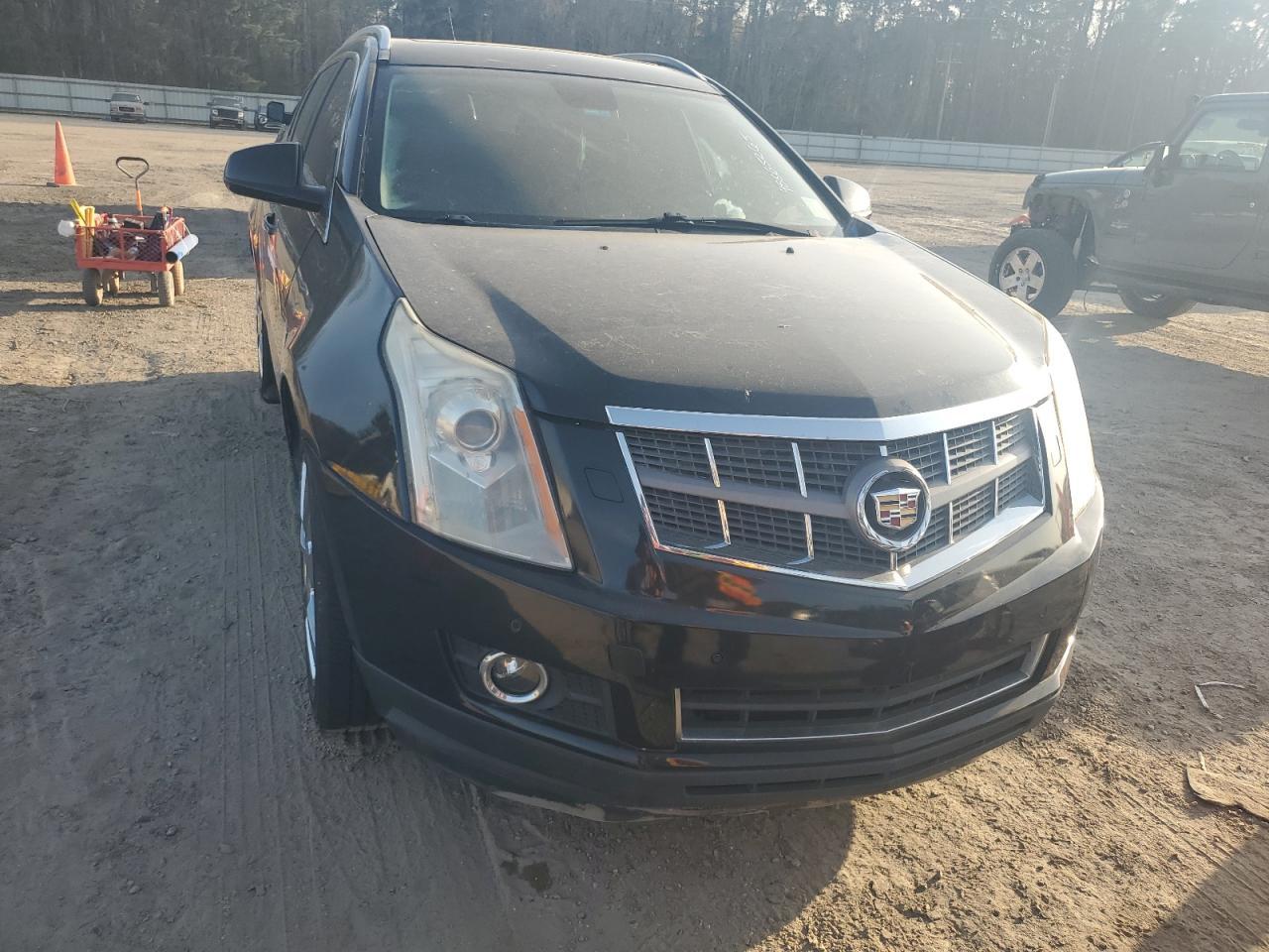 2011 CADILLAC SRX