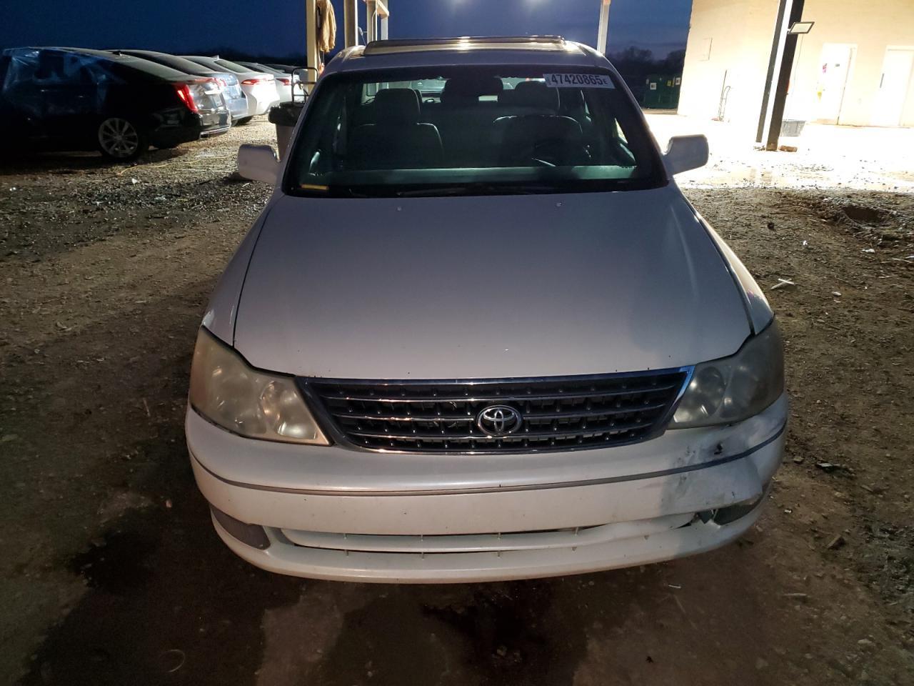 2003 TOYOTA Avalon