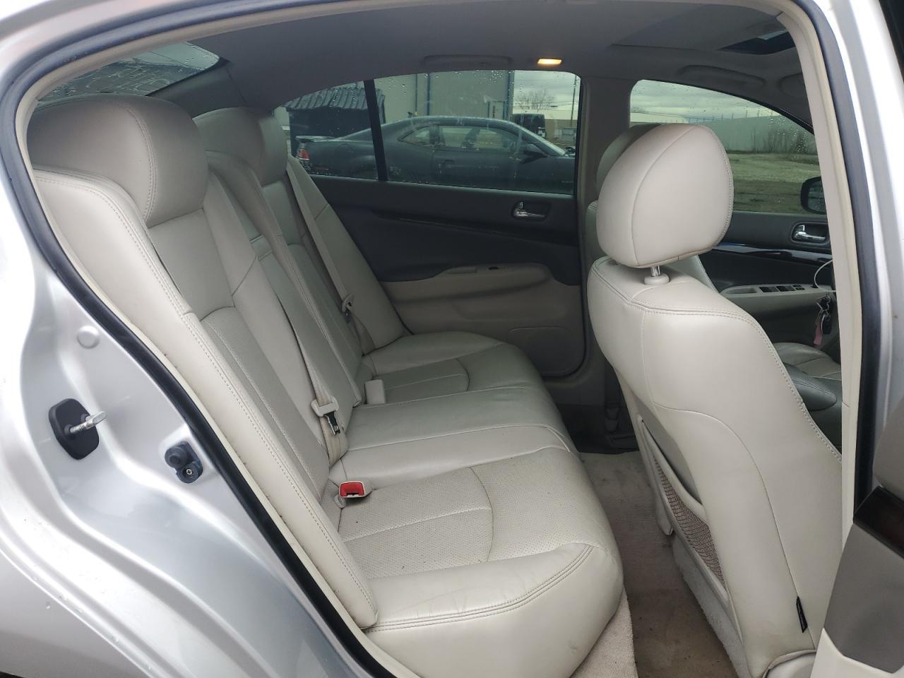 2012 INFINITI G37