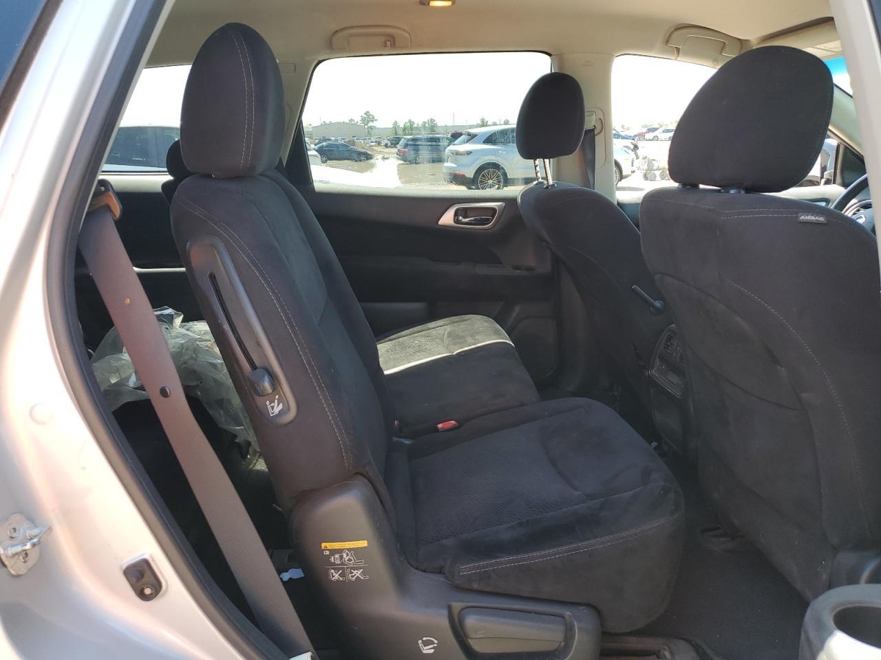 2016 NISSAN PATHFINDER
