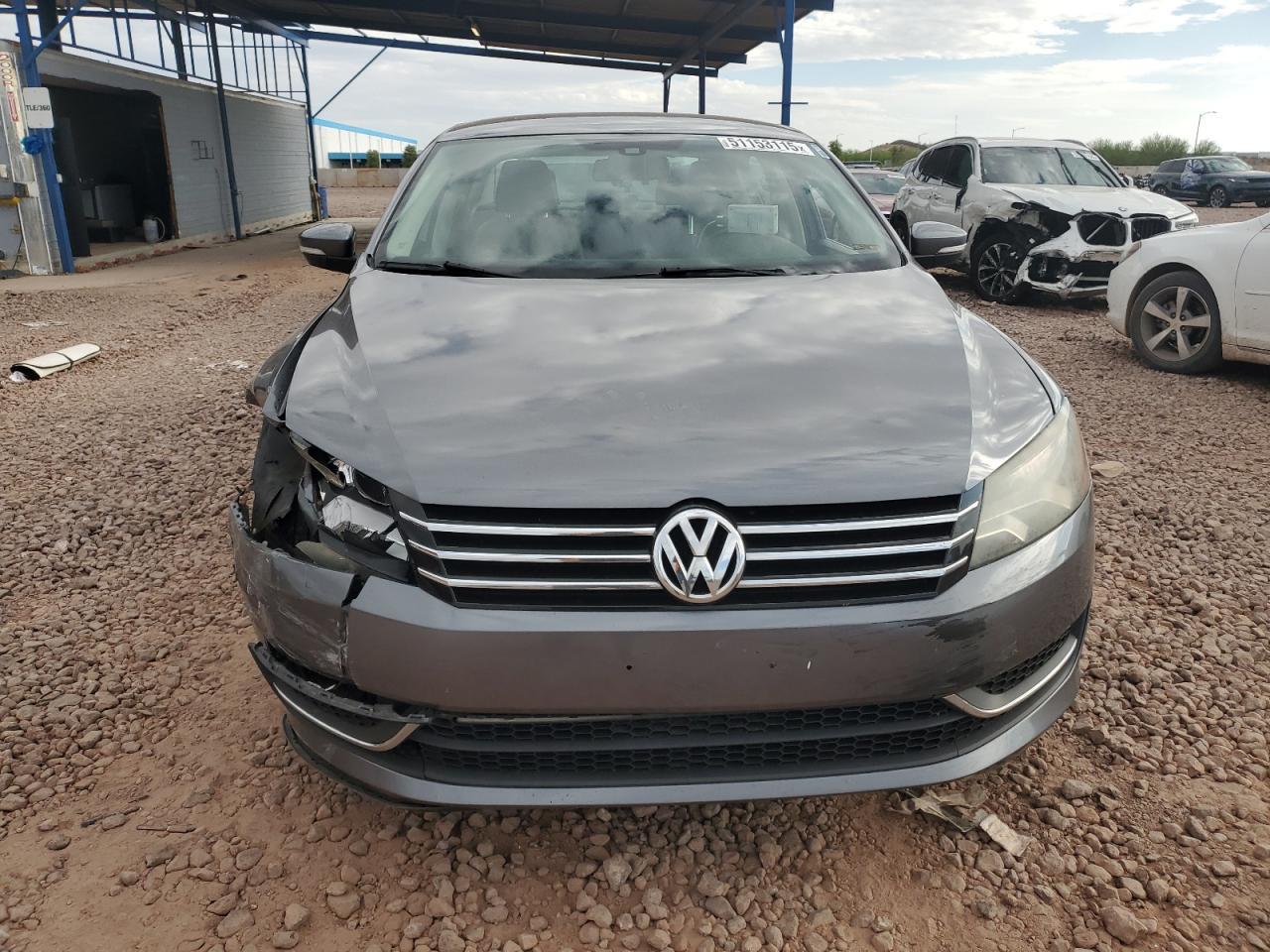 2015 VOLKSWAGEN Passat