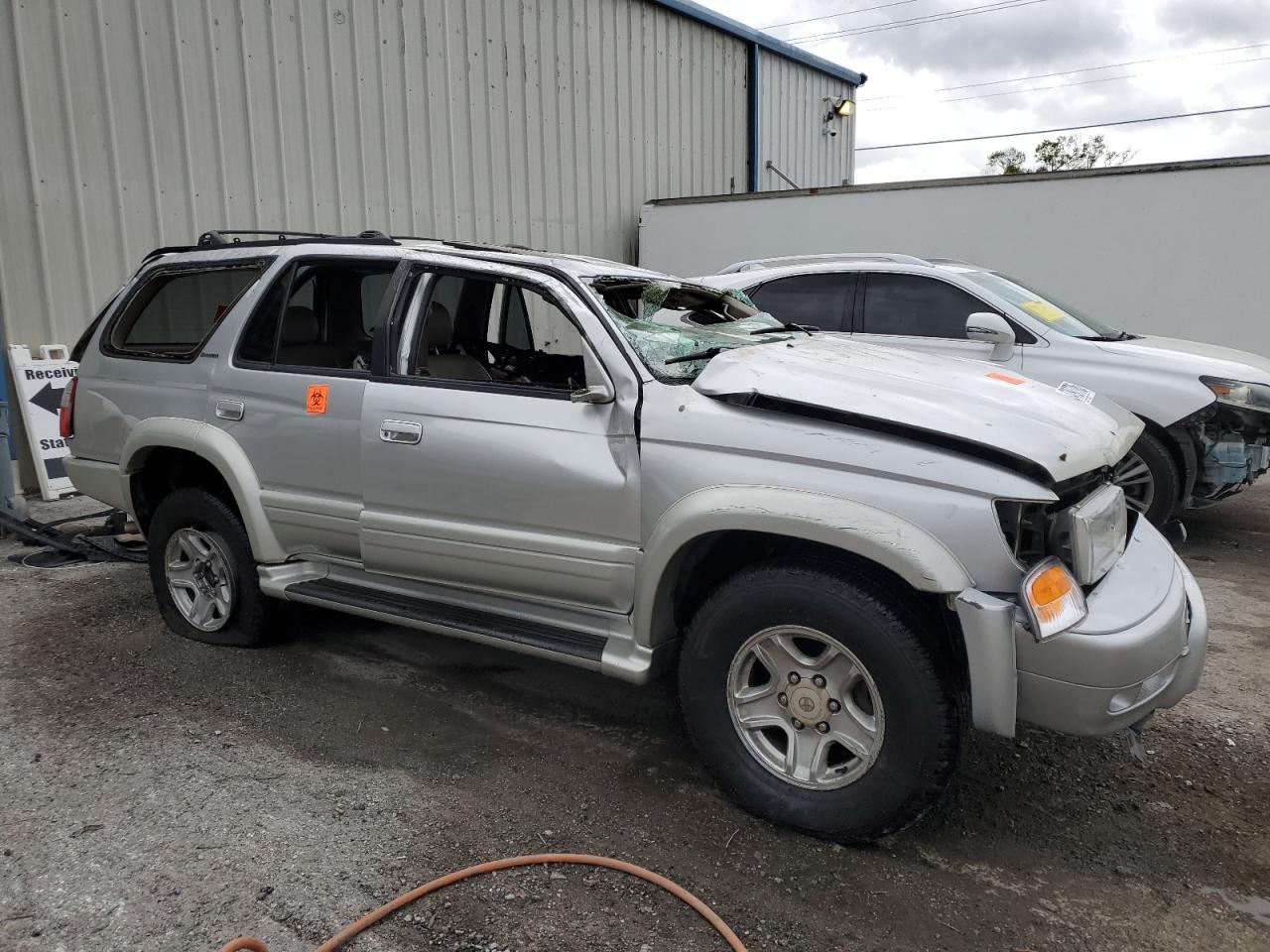 2000 TOYOTA 4Runner