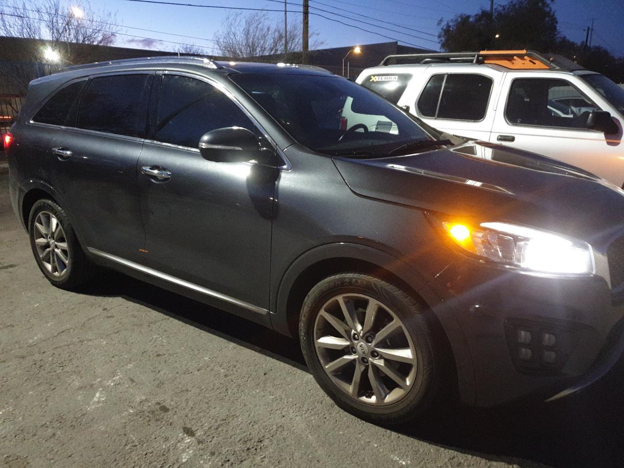 2017 KIA SORENTO
