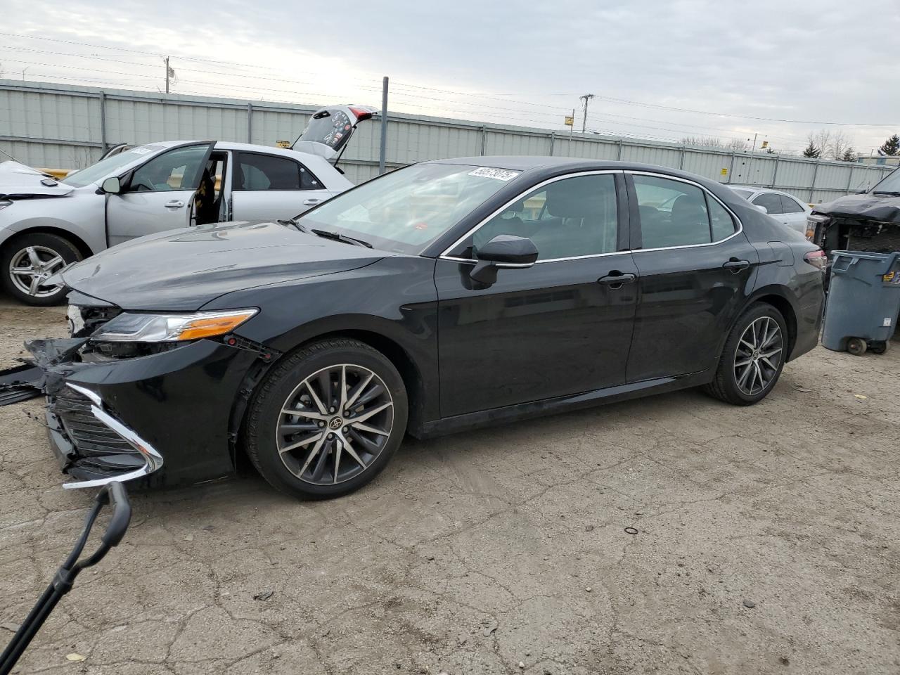 2023 TOYOTA CAMRY
