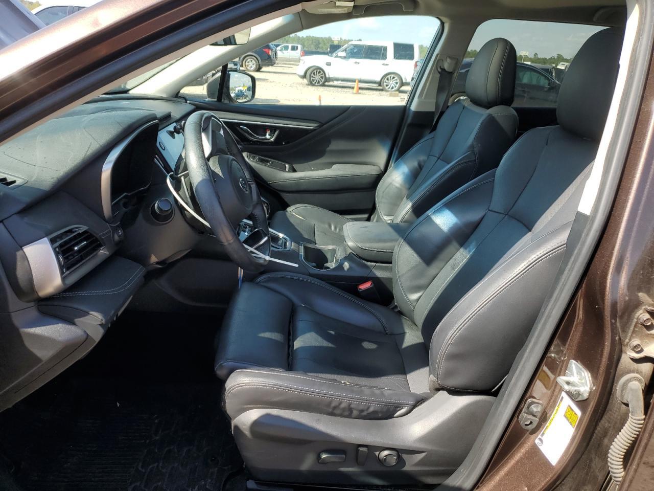 2020 SUBARU Outback