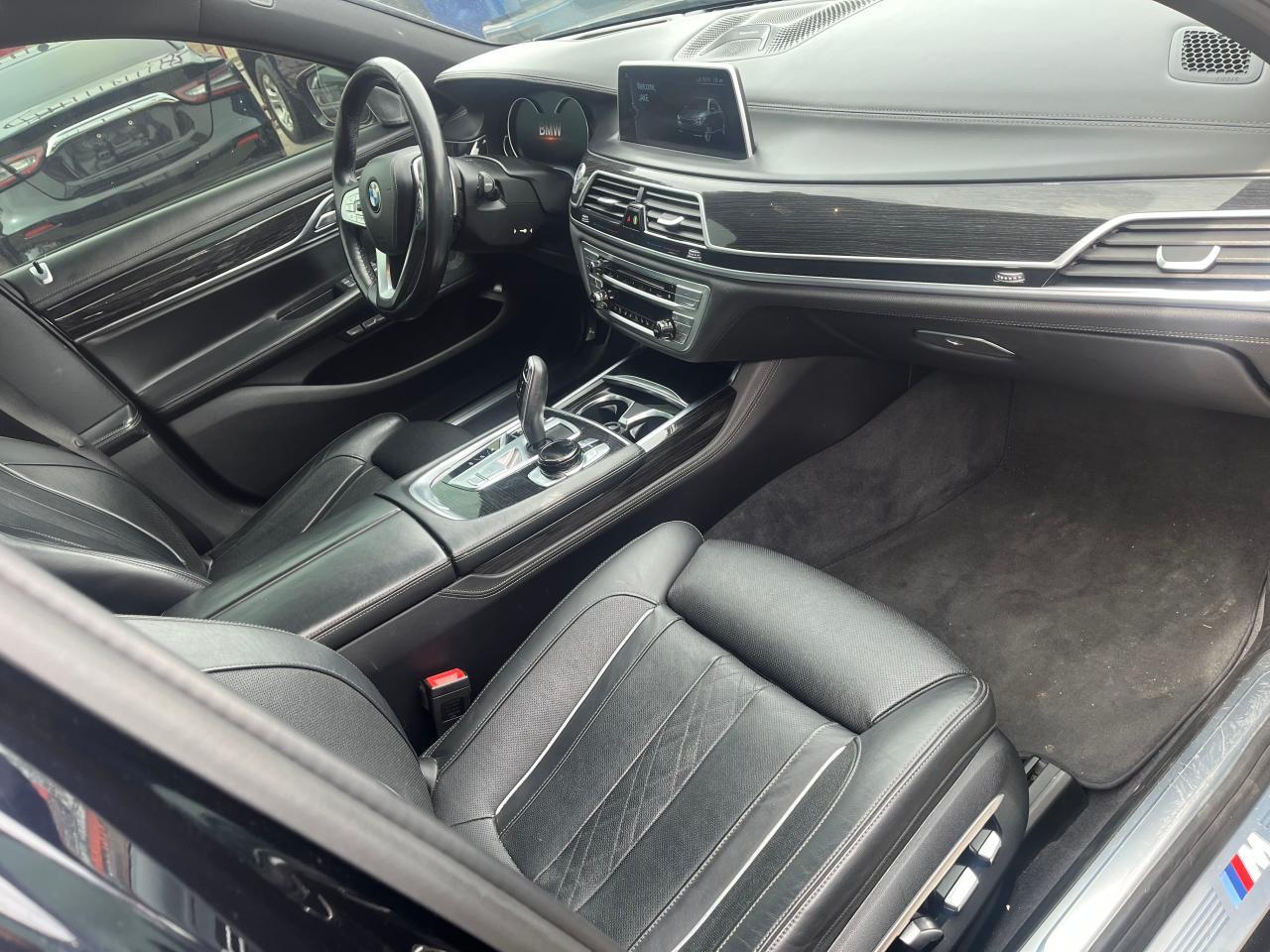 2016 BMW 7 series
