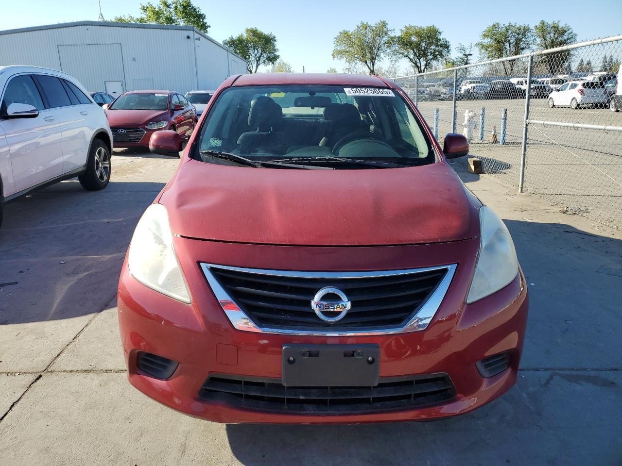 2013 NISSAN VERSA