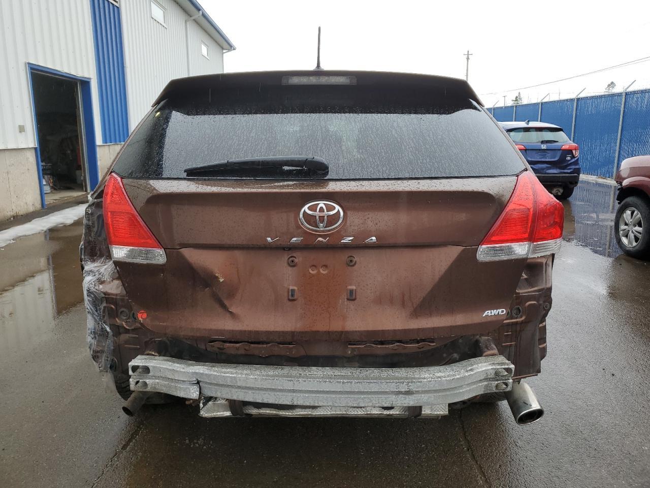 2011 TOYOTA VENZA