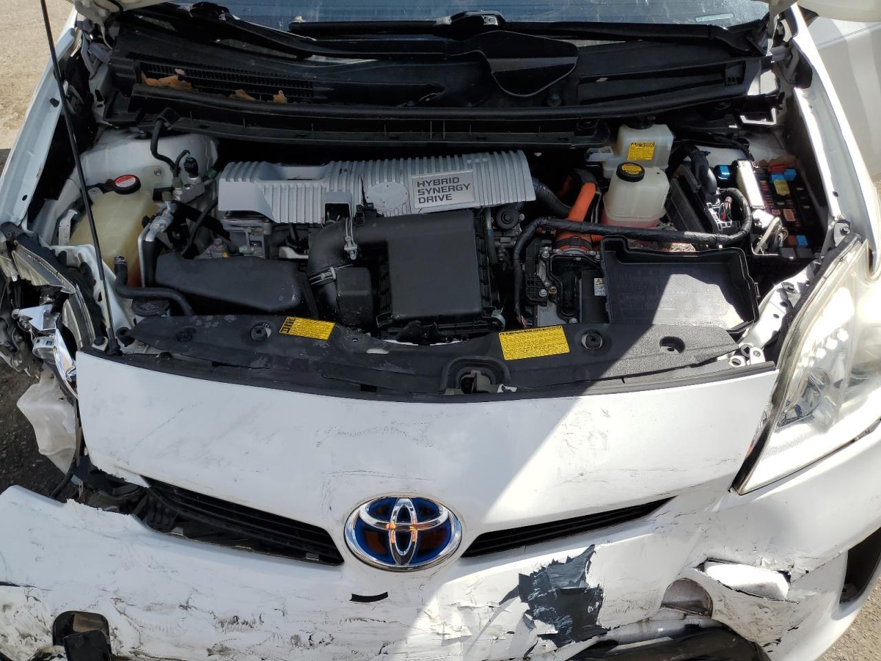 2014 TOYOTA PRIUS