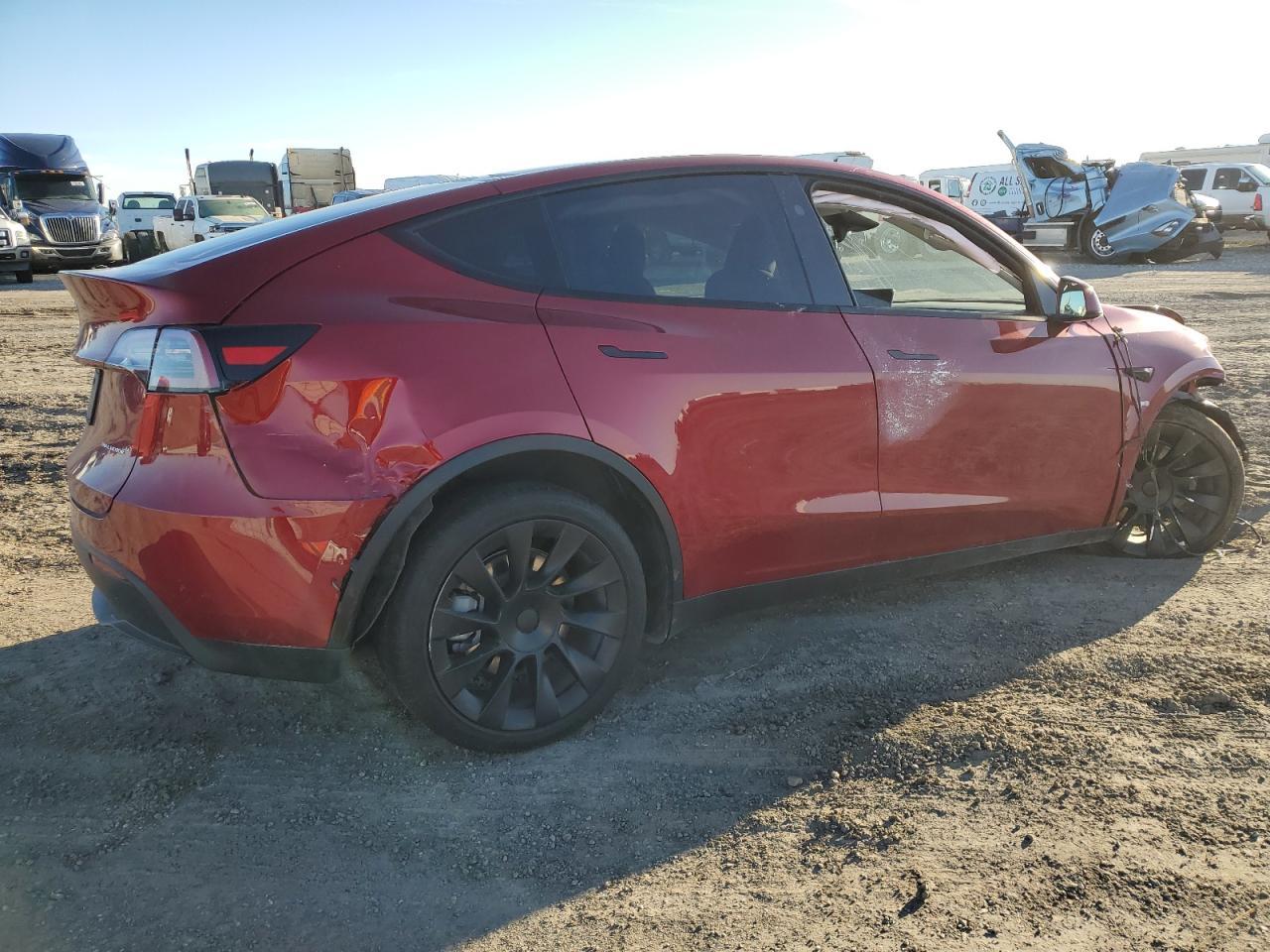 2024 TESLA MODEL Y