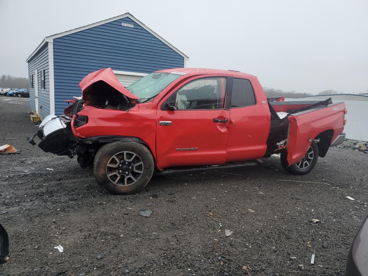 2015 TOYOTA TUNDRA