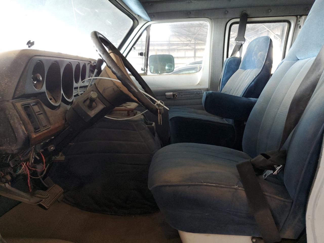 1990 DODGE B Series