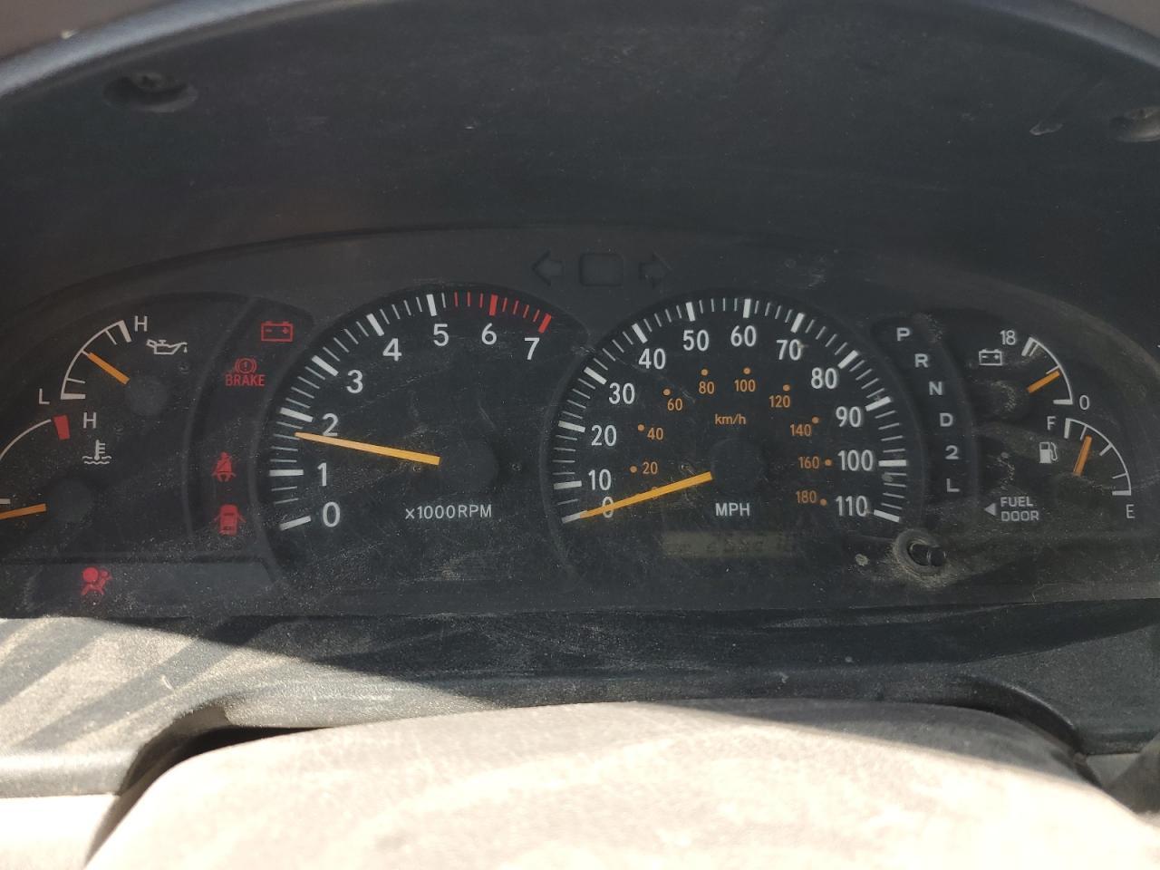 2002 TOYOTA TUNDRA