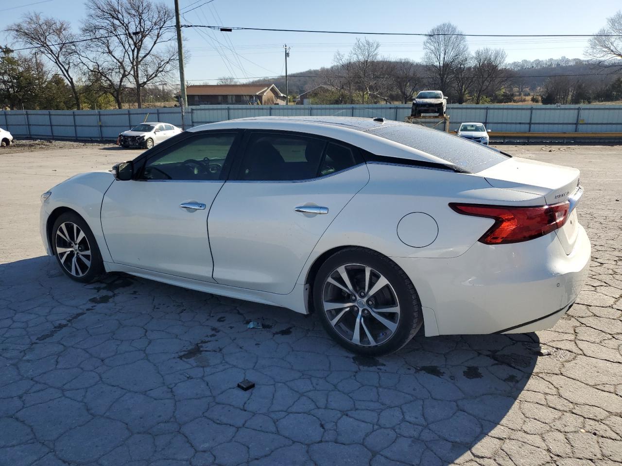 2017 NISSAN Maxima