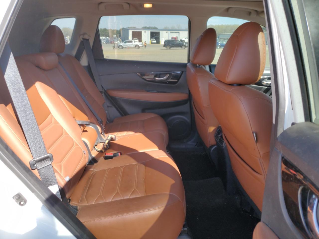 2019 NISSAN ROGUE