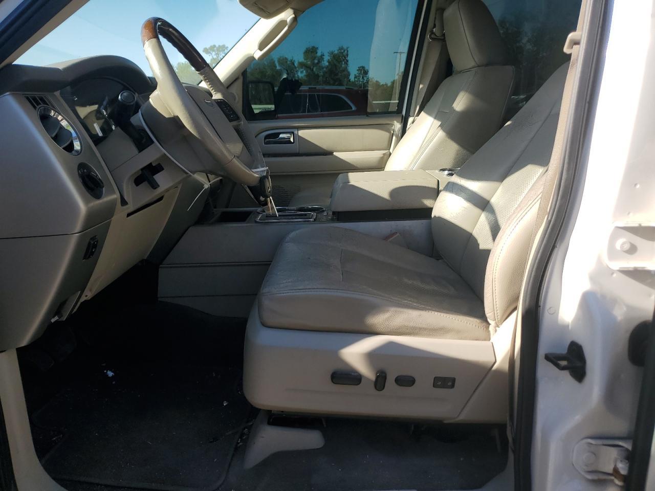 2010 FORD Expedition