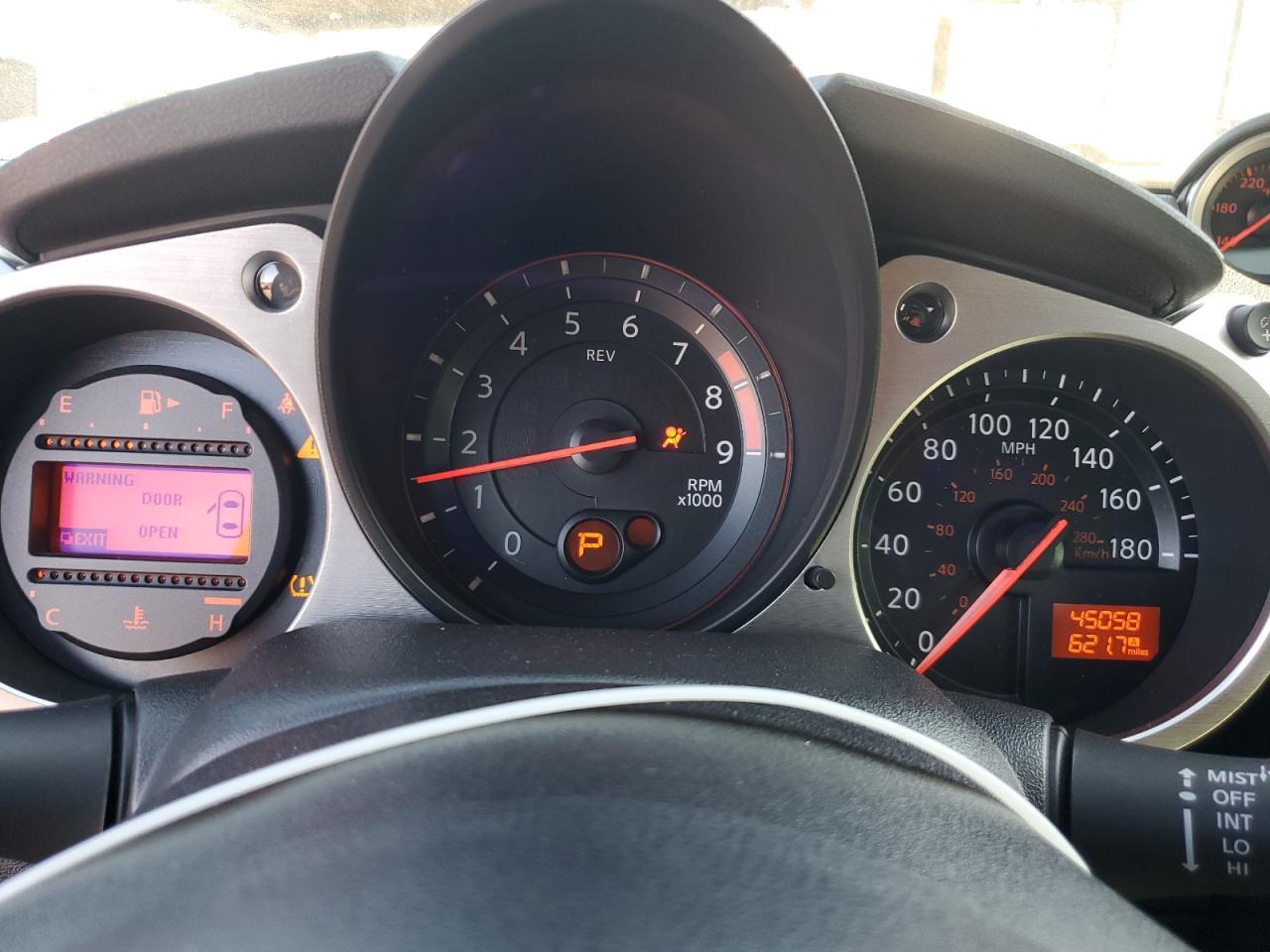 2017 NISSAN 370Z