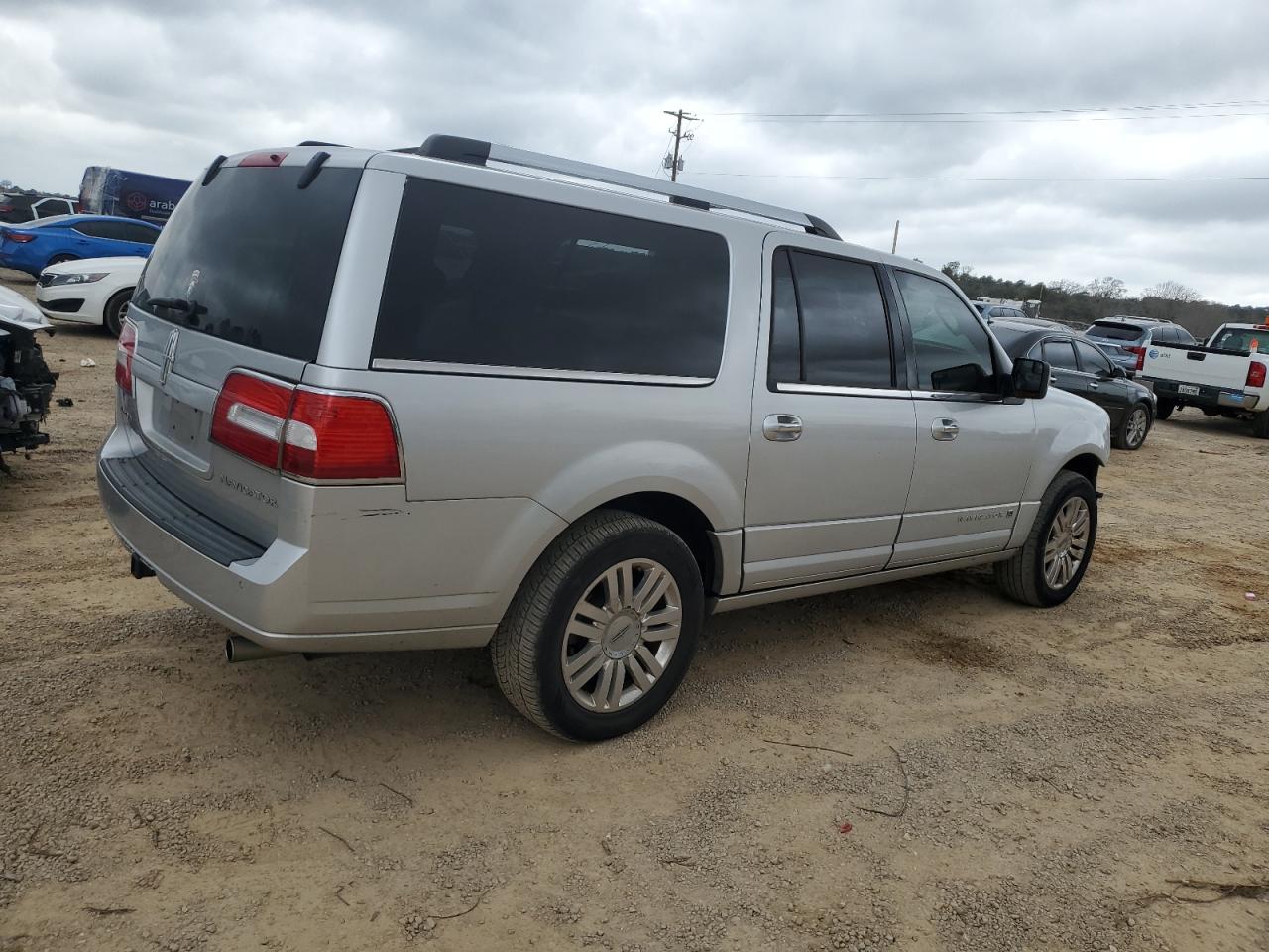 2012 LINCOLN Navigator