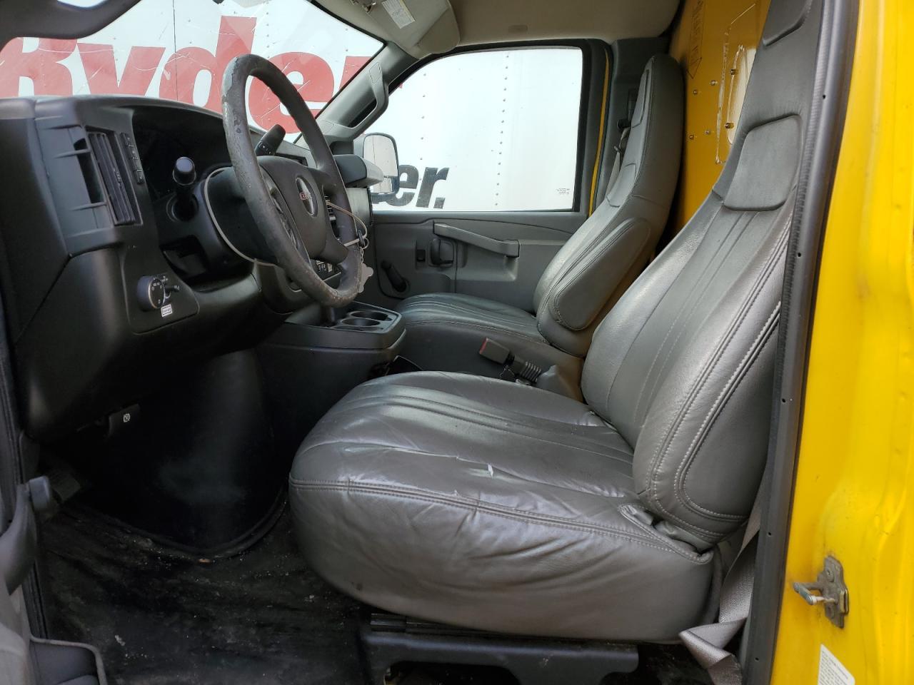 2017 GMC Savana