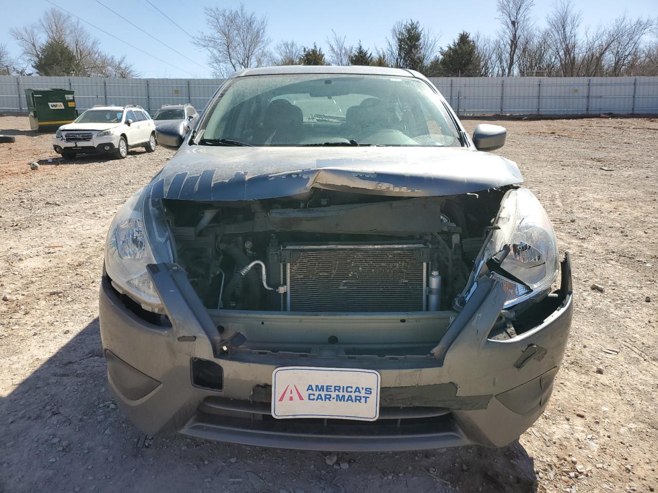 2019 NISSAN VERSA